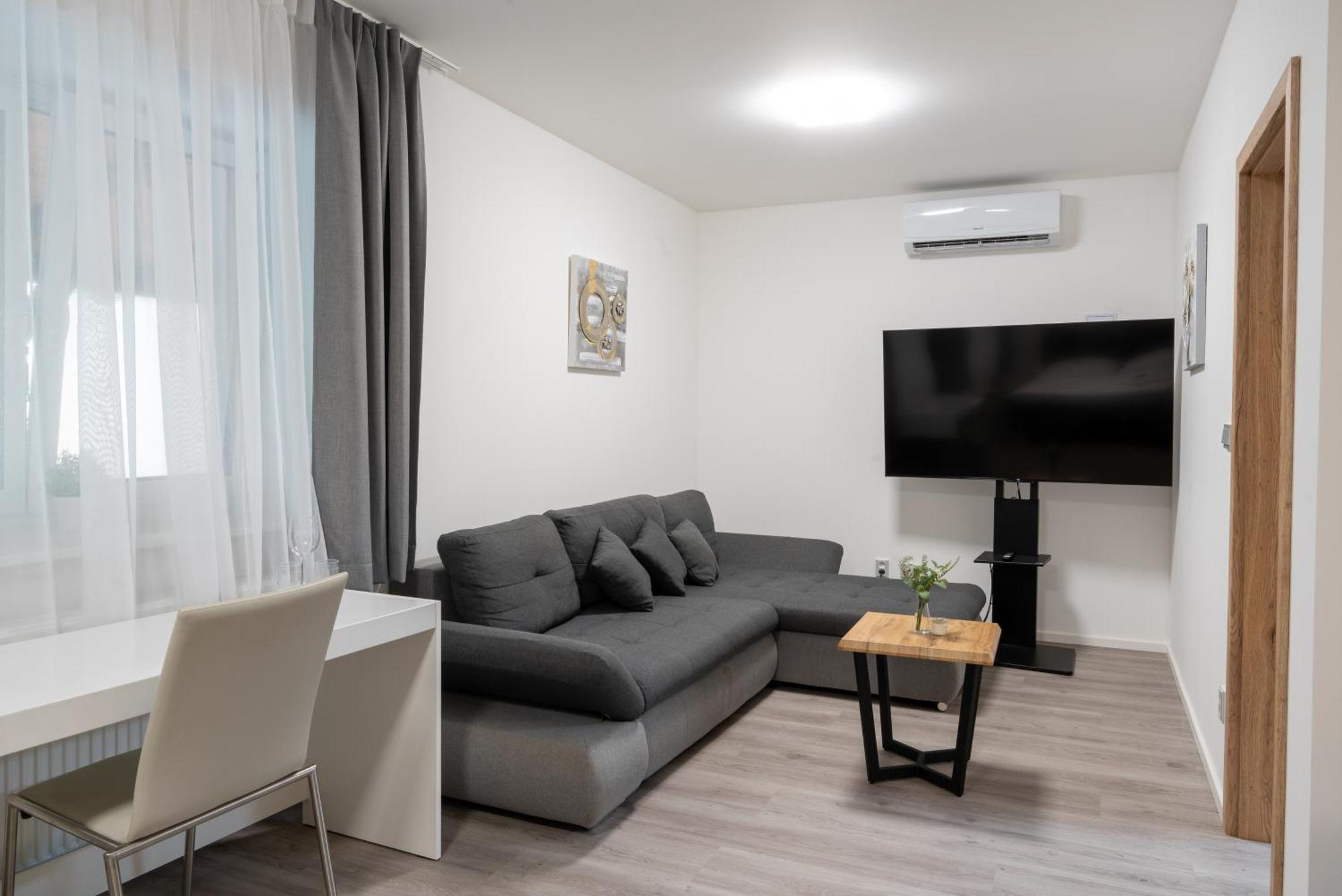 Apartmany Laguna โกปชิฟนิตเซ ภายนอก รูปภาพ